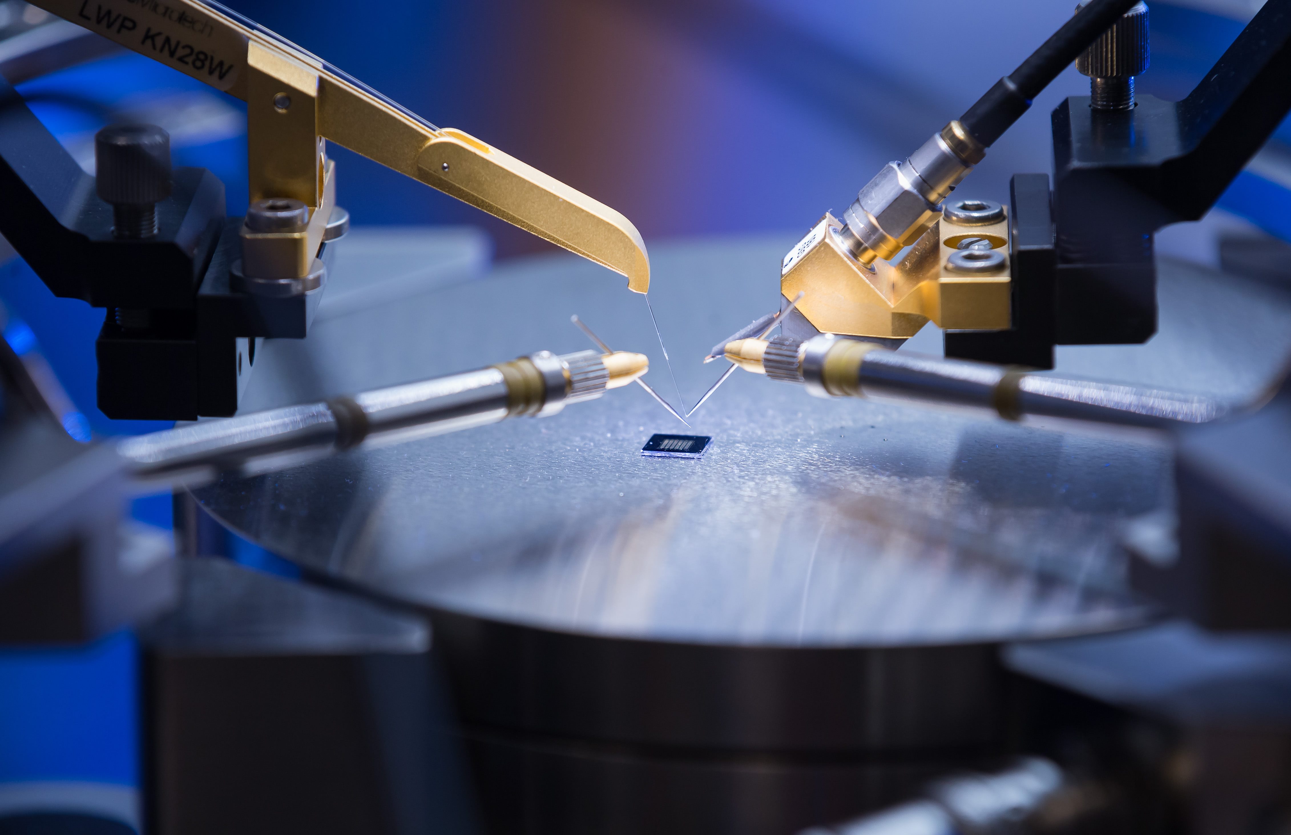 The Pause Button: ST-GF Joint Venture and Sumitomo Electric's SiC Project 